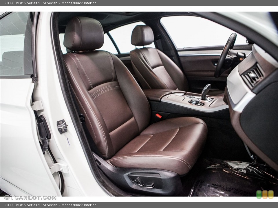 Mocha/Black 2014 BMW 5 Series Interiors