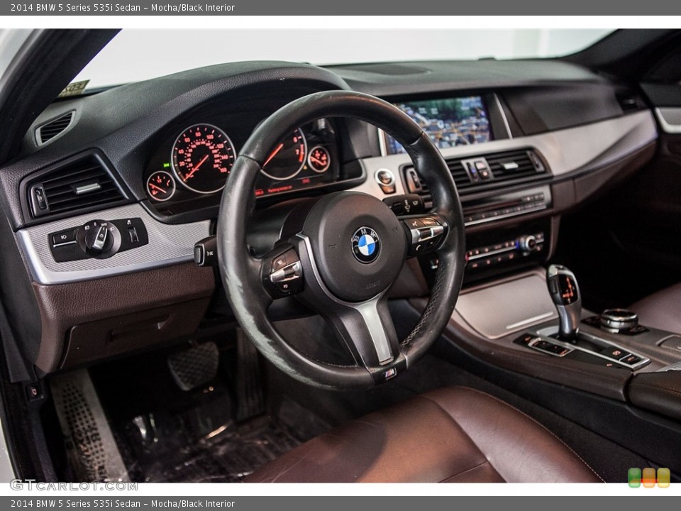 Mocha/Black Interior Dashboard for the 2014 BMW 5 Series 535i Sedan #116294109