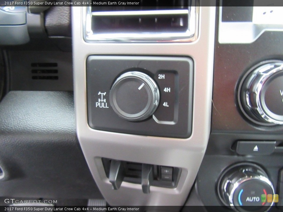 Medium Earth Gray Interior Controls for the 2017 Ford F350 Super Duty Lariat Crew Cab 4x4 #116307582
