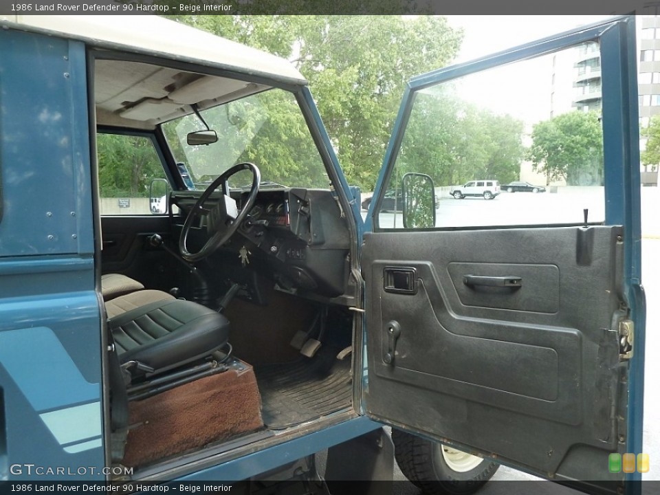 Beige Interior Door Panel for the 1986 Land Rover Defender 90 Hardtop #116325005