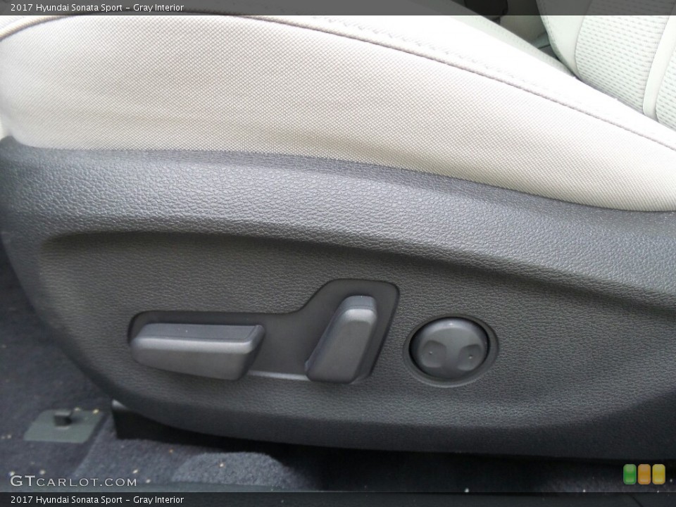 Gray Interior Controls for the 2017 Hyundai Sonata Sport #116397416