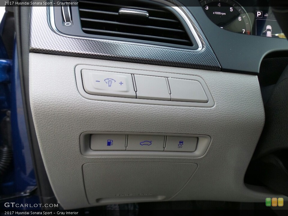 Gray Interior Controls for the 2017 Hyundai Sonata Sport #116397434