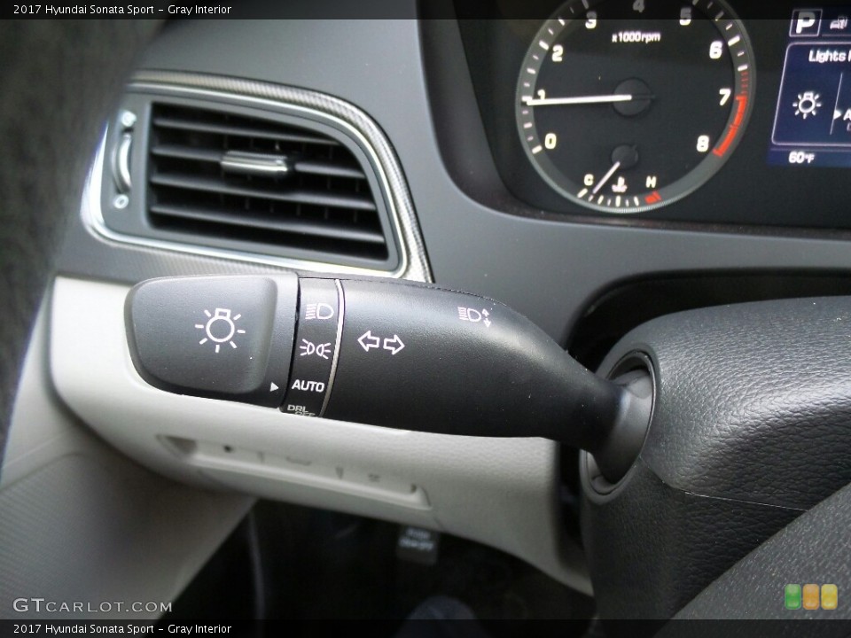 Gray Interior Controls for the 2017 Hyundai Sonata Sport #116397527