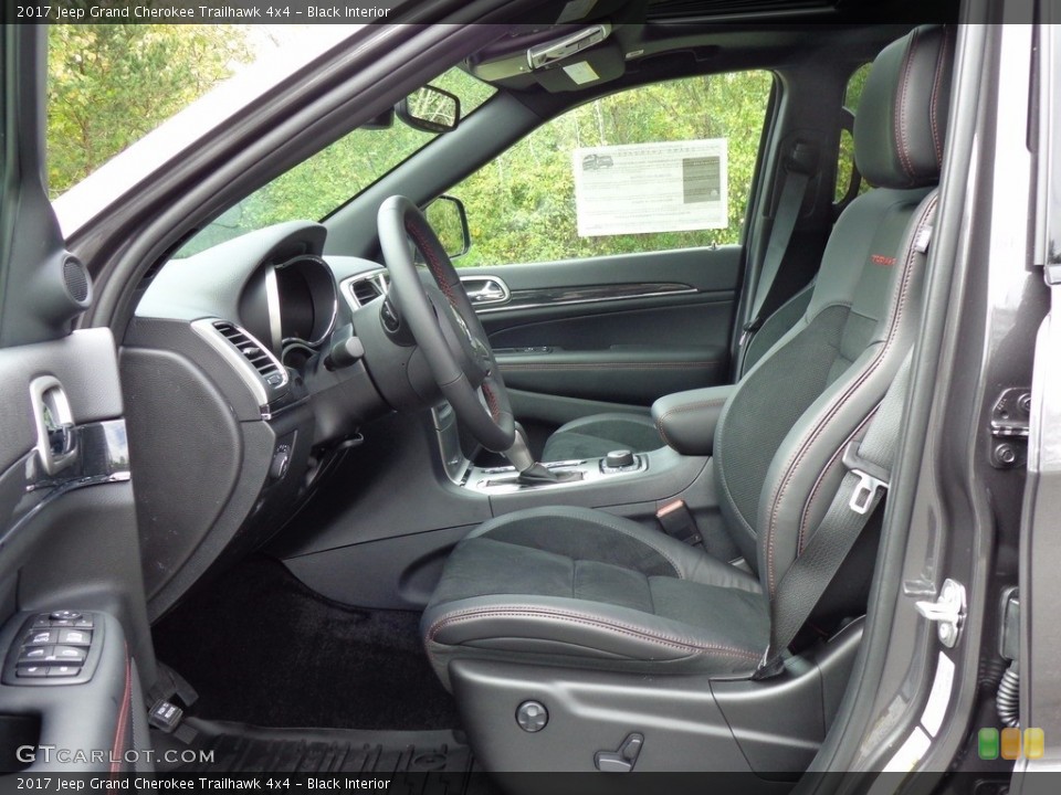 Black Interior Photo for the 2017 Jeep Grand Cherokee Trailhawk 4x4 #116421593