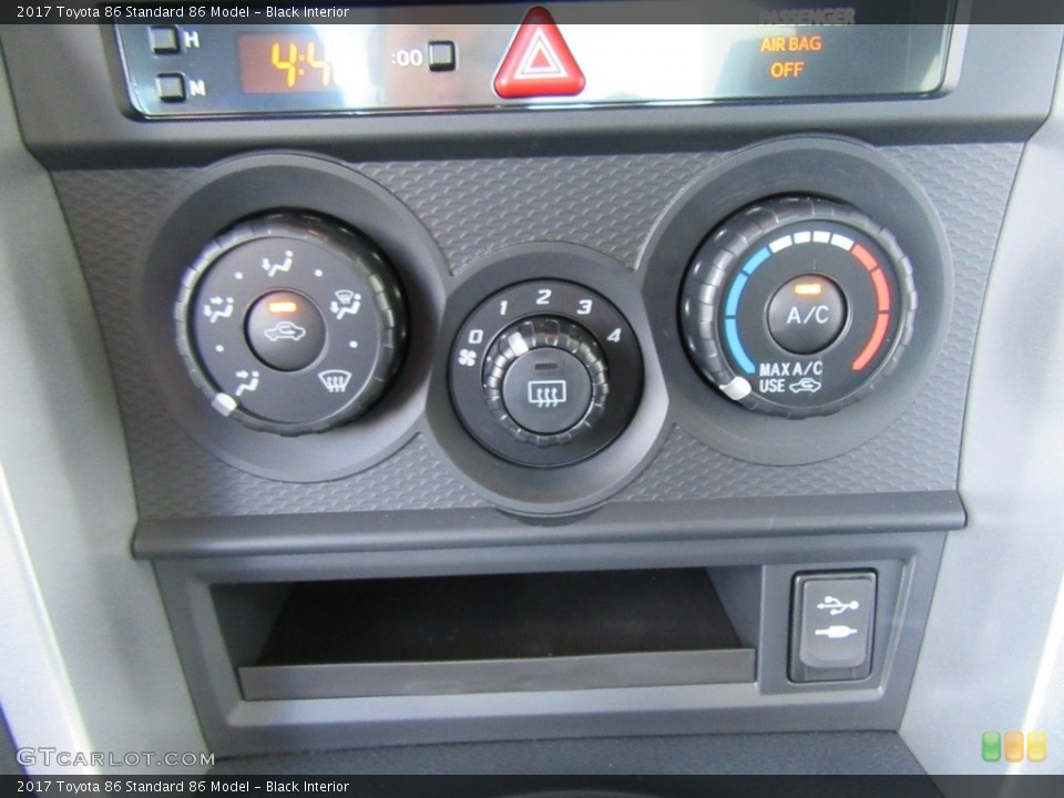 Black Interior Controls for the 2017 Toyota 86  #116429561