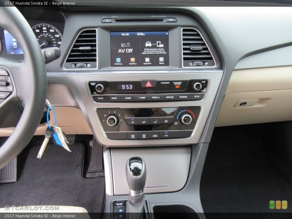 Beige Interior Controls for the 2017 Hyundai Sonata SE #116497011