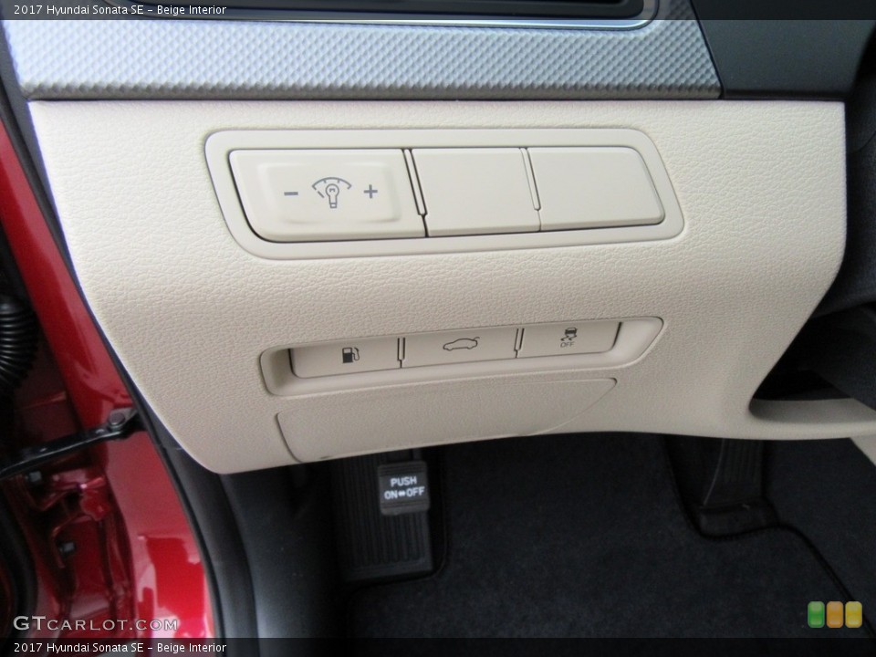 Beige Interior Controls for the 2017 Hyundai Sonata SE #116497219