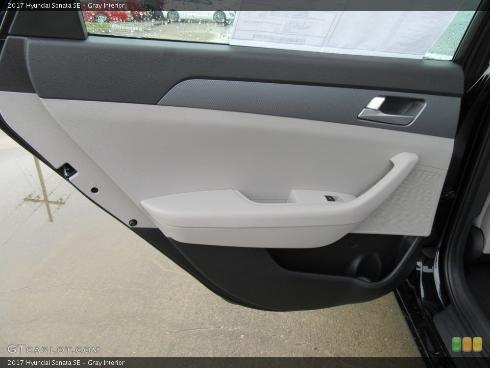 Gray Interior Door Panel for the 2017 Hyundai Sonata SE #116497740