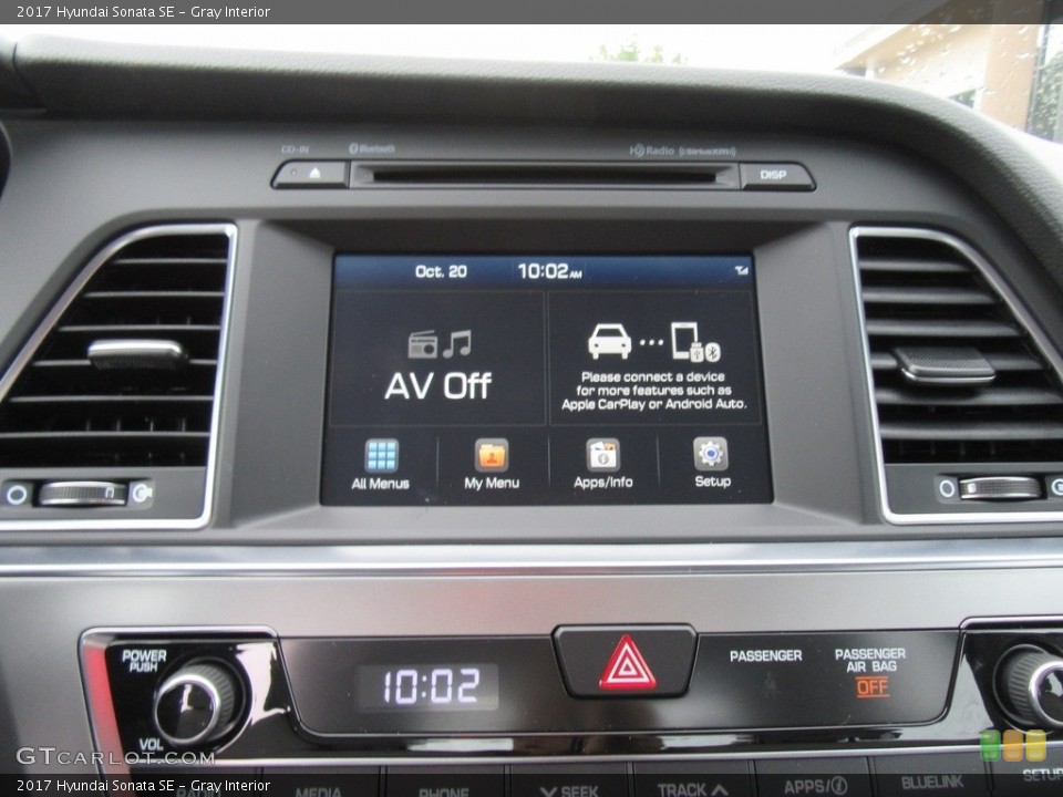 Gray Interior Controls for the 2017 Hyundai Sonata SE #116497965