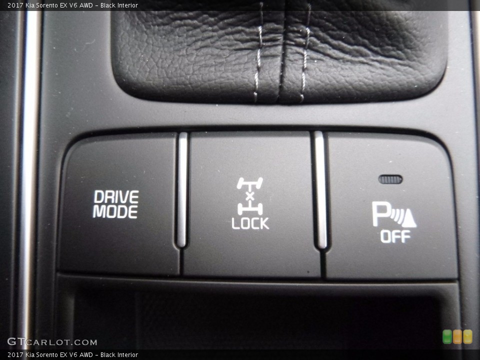 Black Interior Controls for the 2017 Kia Sorento EX V6 AWD #116512815