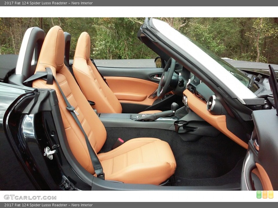 Nero Interior Front Seat for the 2017 Fiat 124 Spider Lusso Roadster #116525040