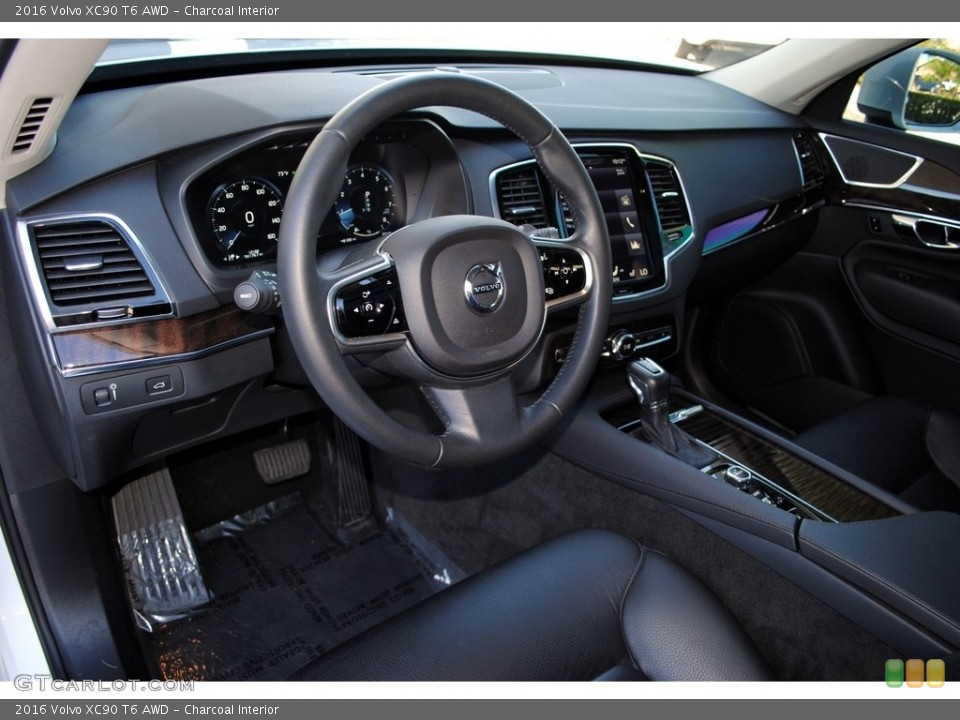 Charcoal Interior Photo for the 2016 Volvo XC90 T6 AWD #116527995