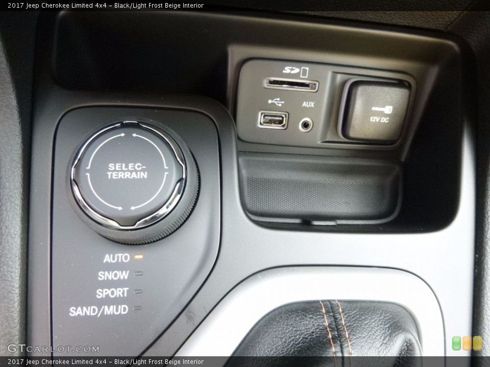 Black/Light Frost Beige Interior Controls for the 2017 Jeep Cherokee Limited 4x4 #116528367