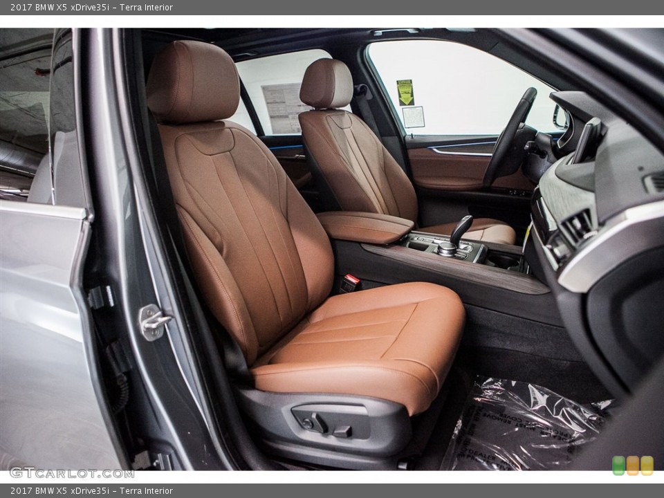 Terra Interior Photo for the 2017 BMW X5 xDrive35i #116542836