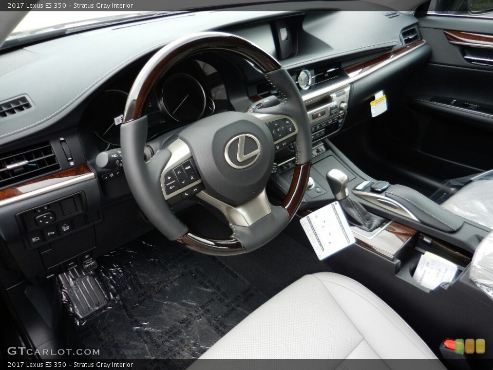 Stratus Gray Interior Photo for the 2017 Lexus ES 350 #116566703