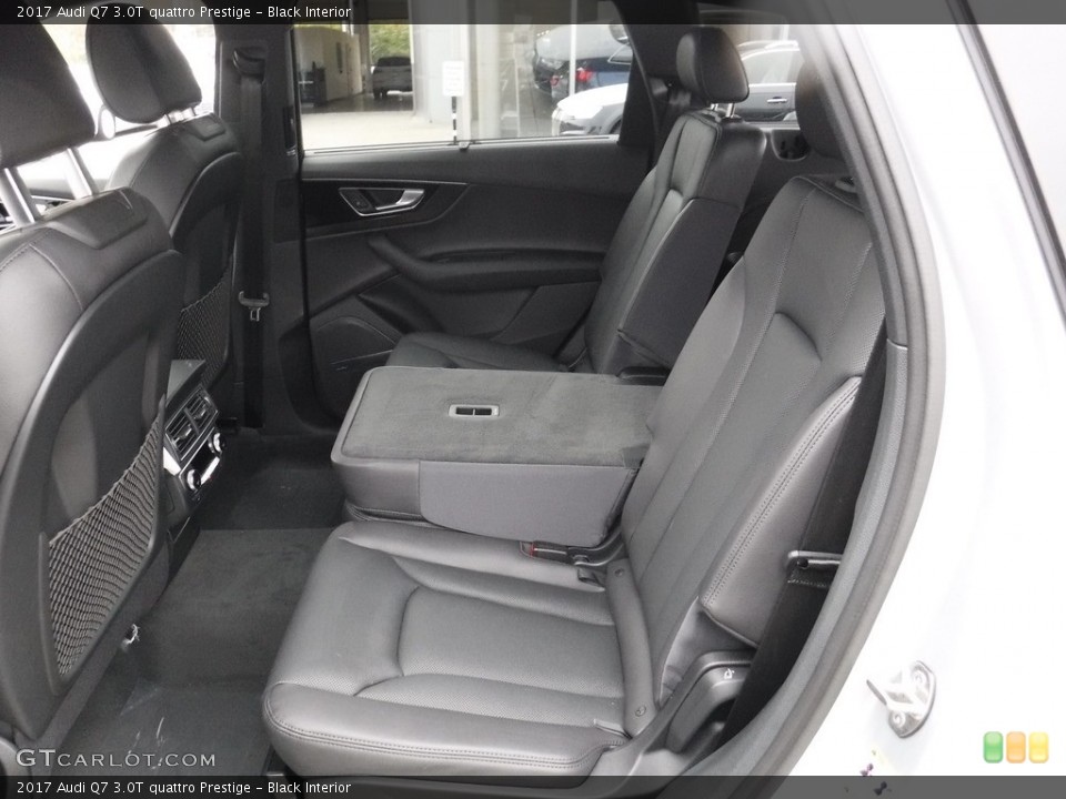Black Interior Rear Seat for the 2017 Audi Q7 3.0T quattro Prestige #116650366