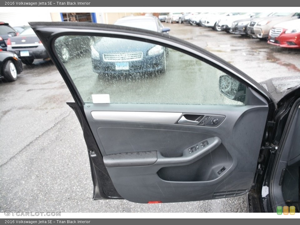 Titan Black Interior Door Panel for the 2016 Volkswagen Jetta SE #116675820