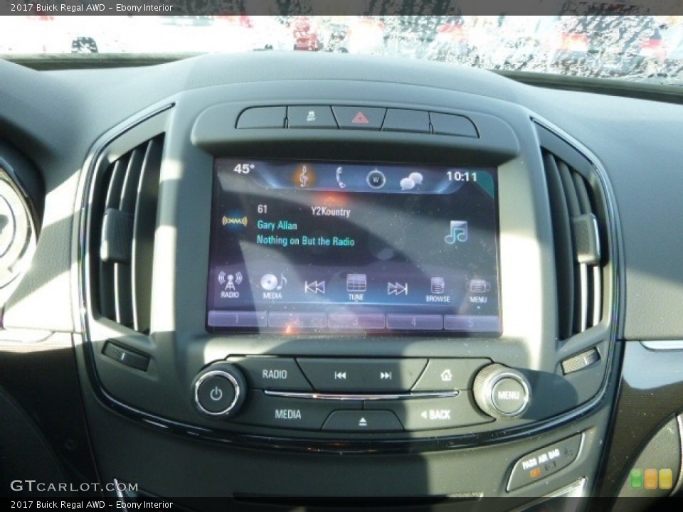 Ebony Interior Controls for the 2017 Buick Regal AWD #116720205