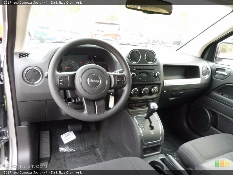 Dark Slate Gray Interior Photo for the 2017 Jeep Compass Sport 4x4 #116744623