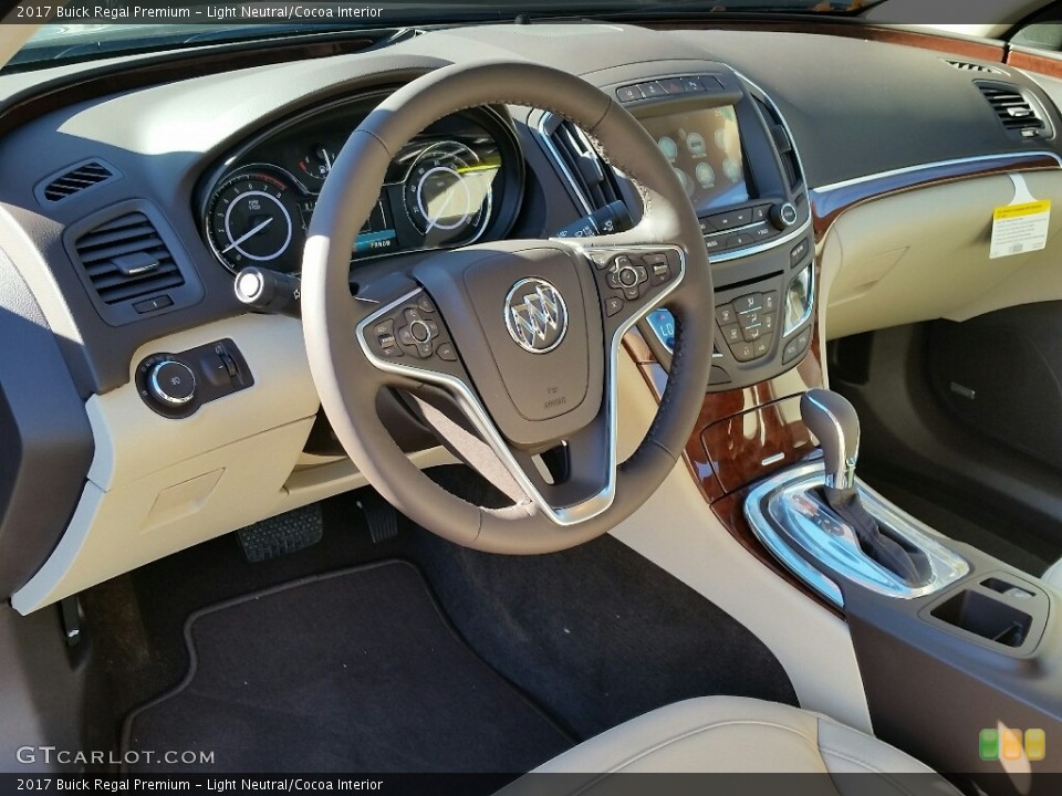 Light Neutral/Cocoa Interior Dashboard for the 2017 Buick Regal Premium #116770039