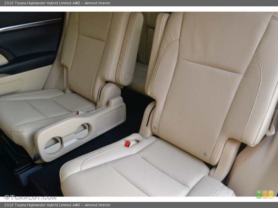 Almond Interior Rear Seat for the 2016 Toyota Highlander Hybrid Limited AWD #116810847