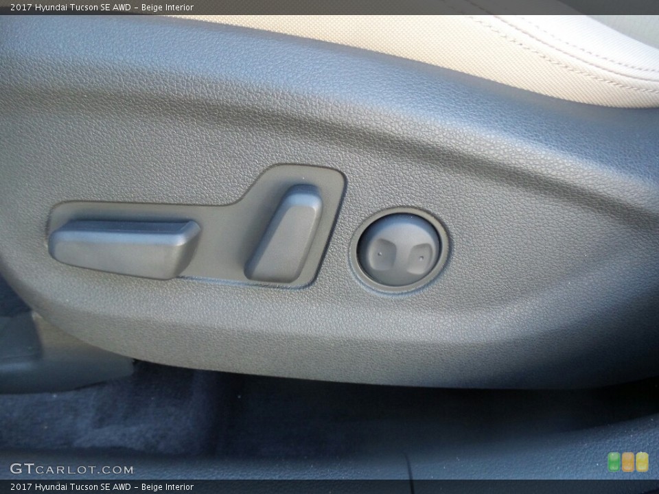 Beige Interior Controls for the 2017 Hyundai Tucson SE AWD #116818770