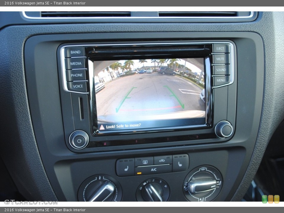 Titan Black Interior Controls for the 2016 Volkswagen Jetta SE #116820818