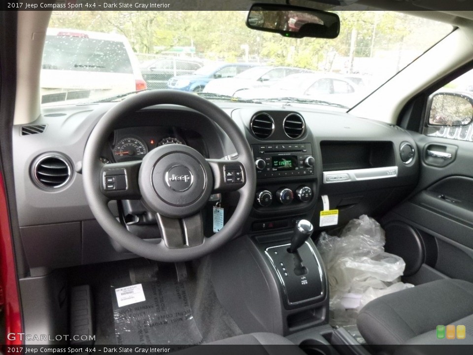 Dark Slate Gray Interior Photo for the 2017 Jeep Compass Sport 4x4 #116828376