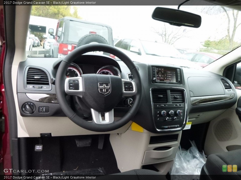 Black/Light Graystone Interior Photo for the 2017 Dodge Grand Caravan SE #116831031