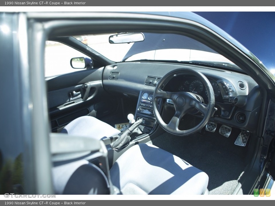 Black Interior Photo for the 1990 Nissan Skyline GT-R Coupe #116862840