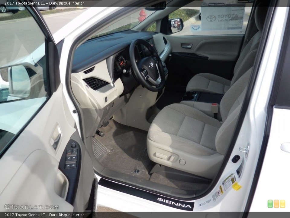 Dark Bisque Interior Photo for the 2017 Toyota Sienna LE #116877311