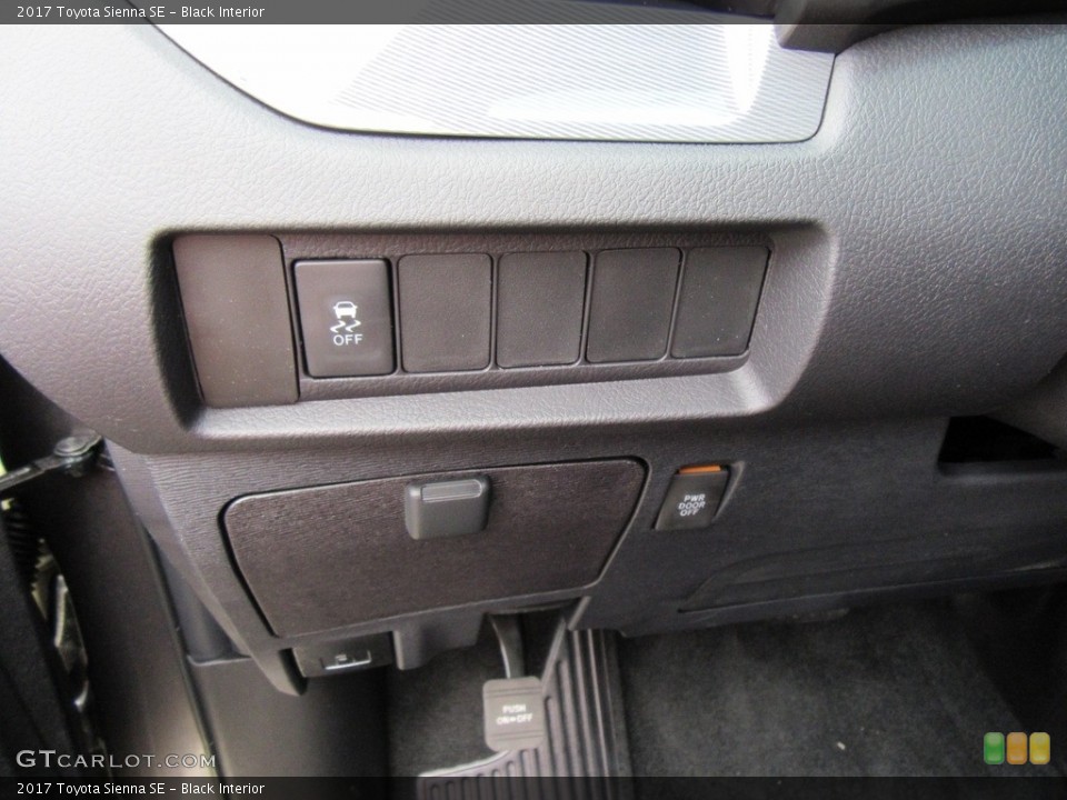 Black Interior Controls for the 2017 Toyota Sienna SE #116877410