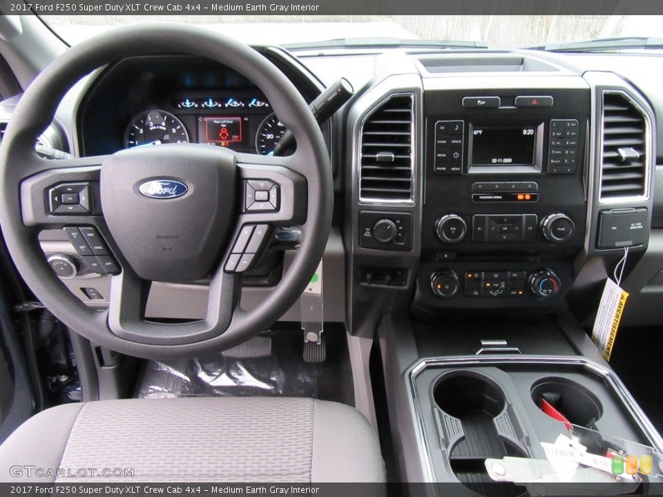 Medium Earth Gray Interior Dashboard for the 2017 Ford F250 Super Duty XLT Crew Cab 4x4 #116885732