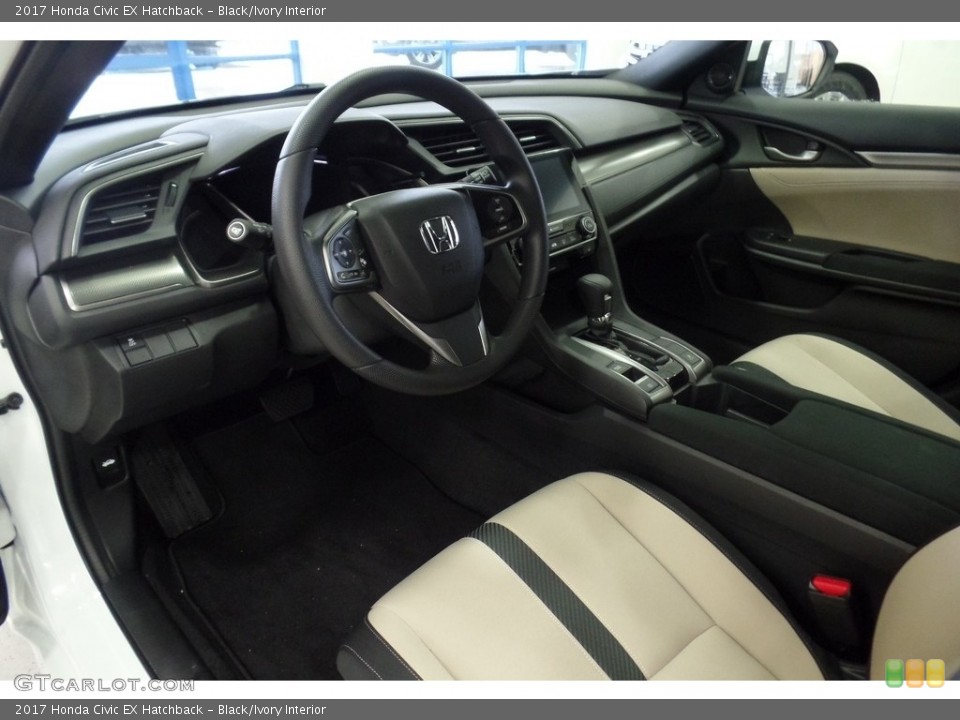 Black/Ivory Interior Photo for the 2017 Honda Civic EX Hatchback #116895629