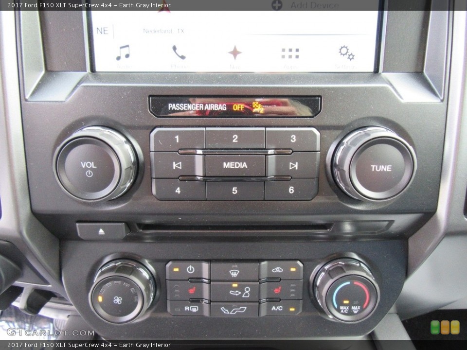 Earth Gray Interior Controls for the 2017 Ford F150 XLT SuperCrew 4x4 #116909777