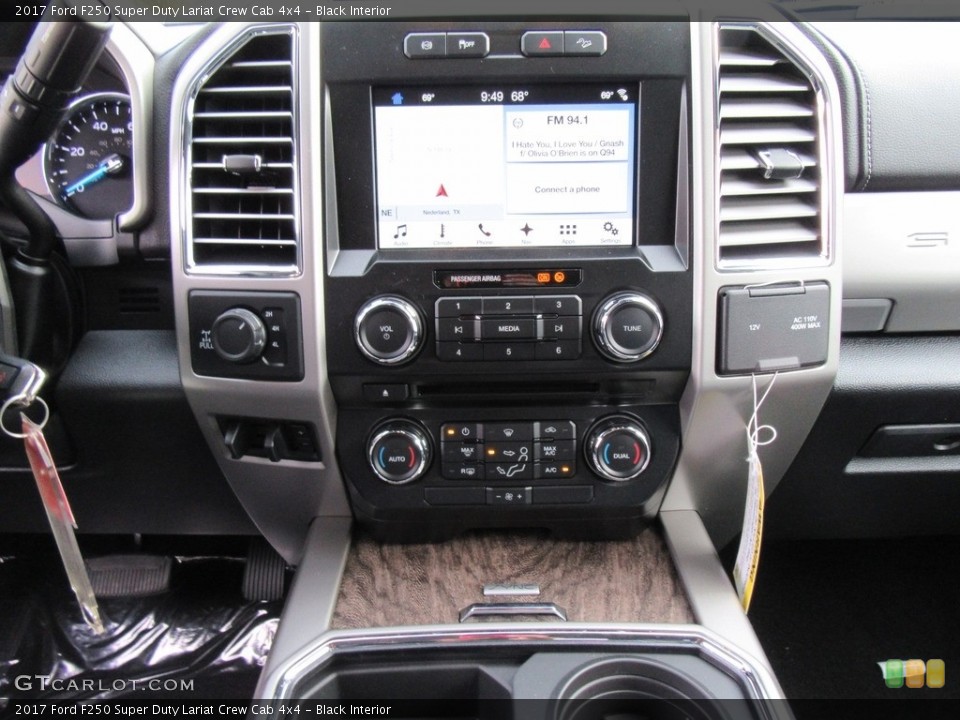 Black Interior Controls for the 2017 Ford F250 Super Duty Lariat Crew Cab 4x4 #116910710