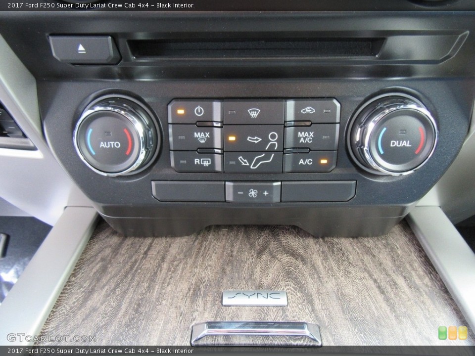 Black Interior Controls for the 2017 Ford F250 Super Duty Lariat Crew Cab 4x4 #116912648