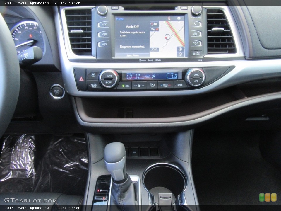 Black Interior Controls for the 2016 Toyota Highlander XLE #116934900