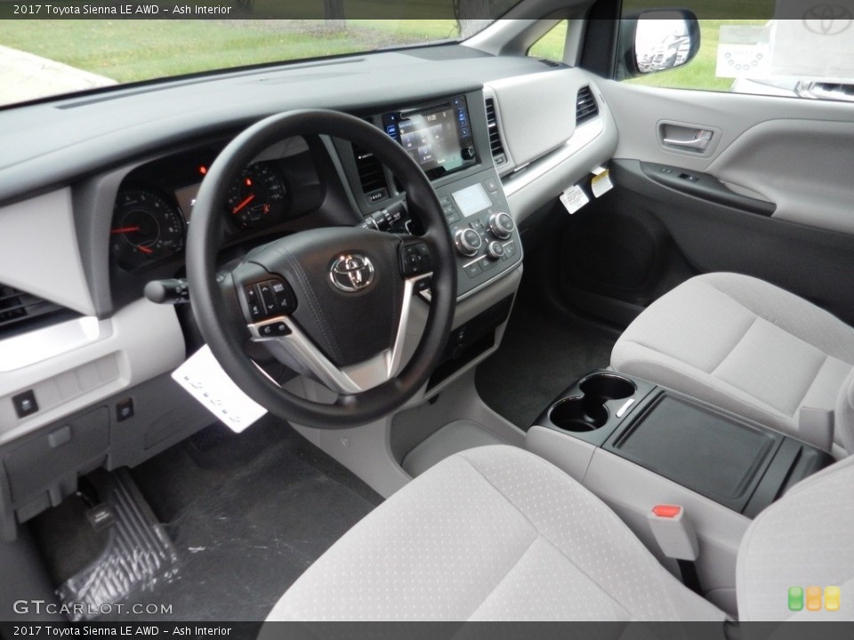 Ash Interior Photo for the 2017 Toyota Sienna LE AWD #116965555