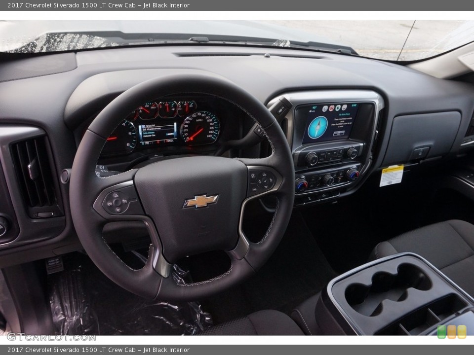 Jet Black Interior Dashboard for the 2017 Chevrolet Silverado 1500 LT Crew Cab #116971114