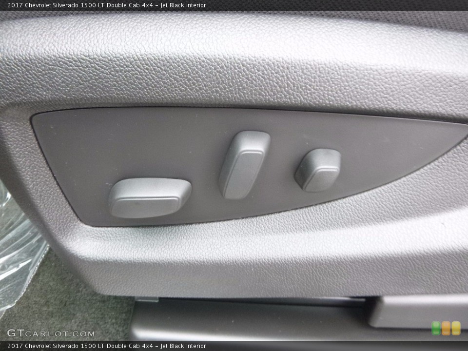 Jet Black Interior Controls for the 2017 Chevrolet Silverado 1500 LT Double Cab 4x4 #116974921