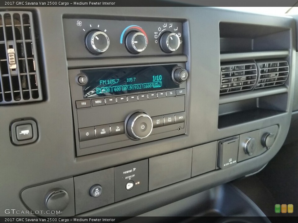 Medium Pewter Interior Controls for the 2017 GMC Savana Van 2500 Cargo #116987624