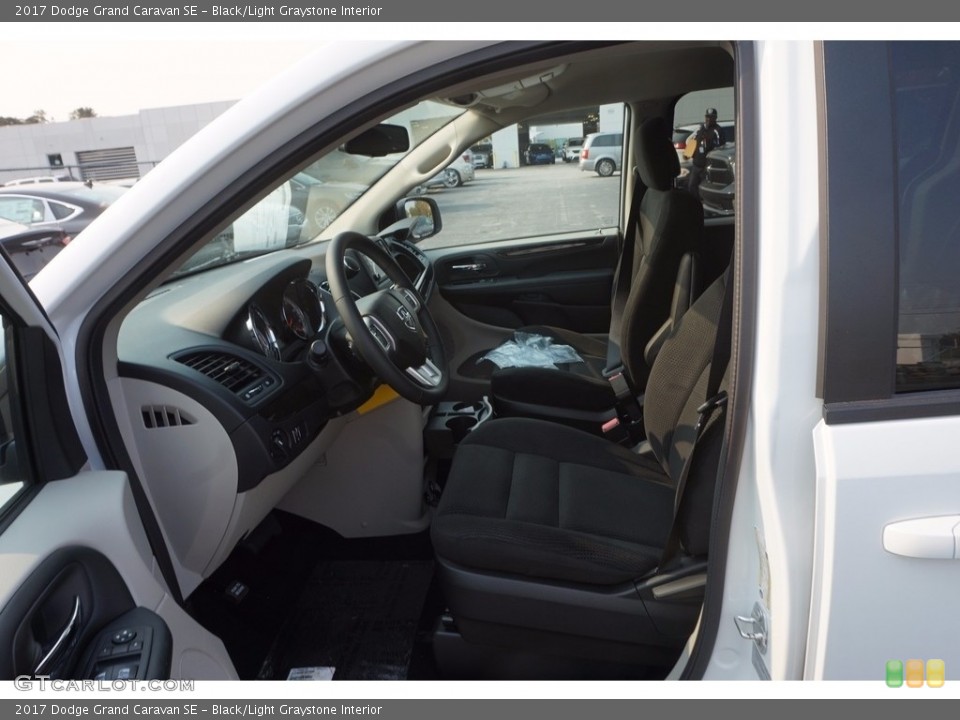 Black/Light Graystone Interior Photo for the 2017 Dodge Grand Caravan SE #116995583