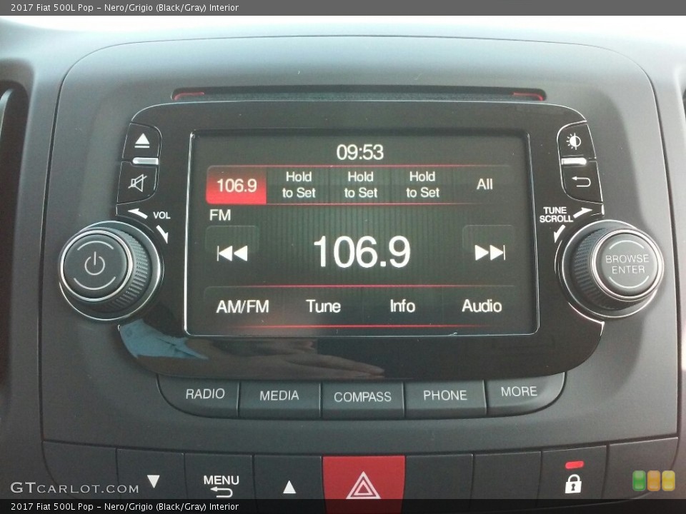 Nero/Grigio (Black/Gray) Interior Controls for the 2017 Fiat 500L Pop #117001673