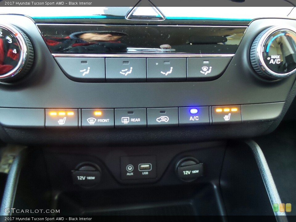 Black Interior Controls for the 2017 Hyundai Tucson Sport AWD #117008474