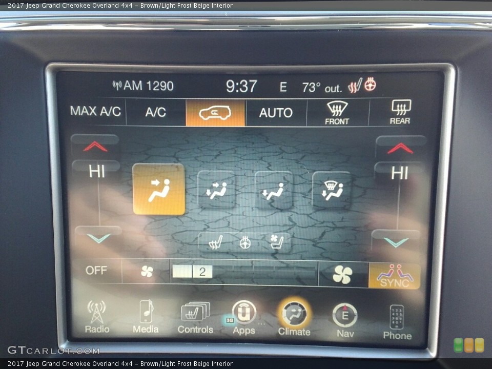Brown/Light Frost Beige Interior Controls for the 2017 Jeep Grand Cherokee Overland 4x4 #117055709