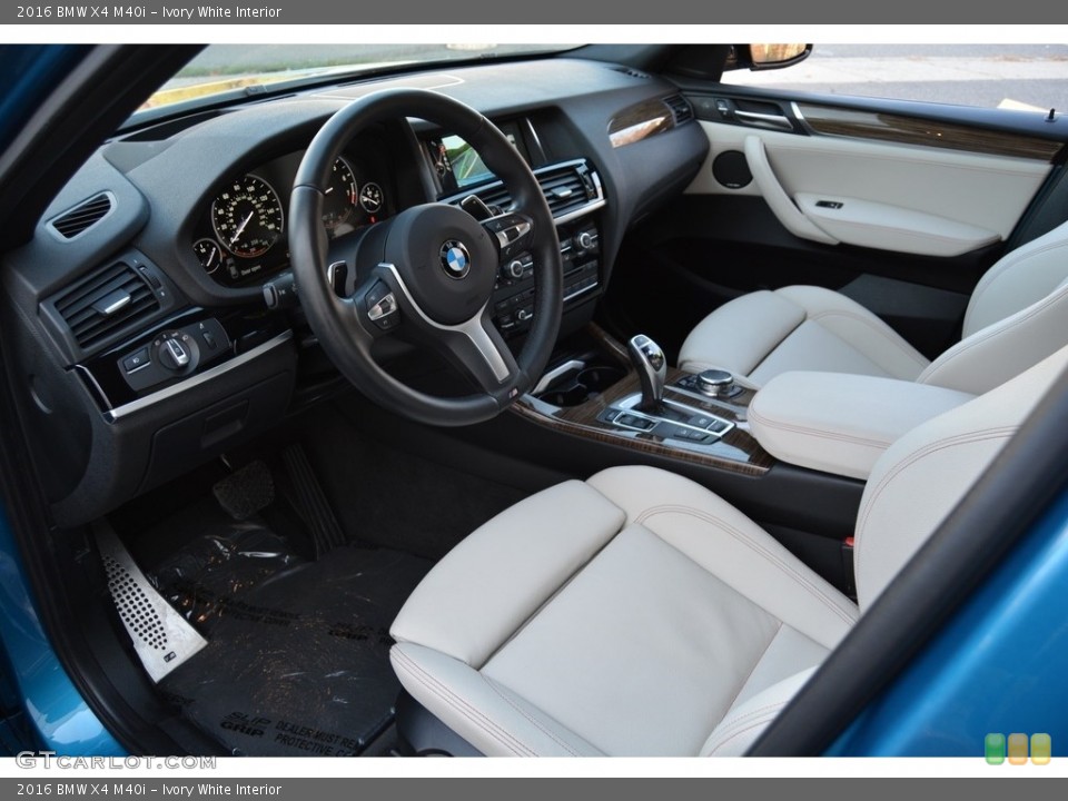Ivory White Interior Photo for the 2016 BMW X4 M40i #117067629