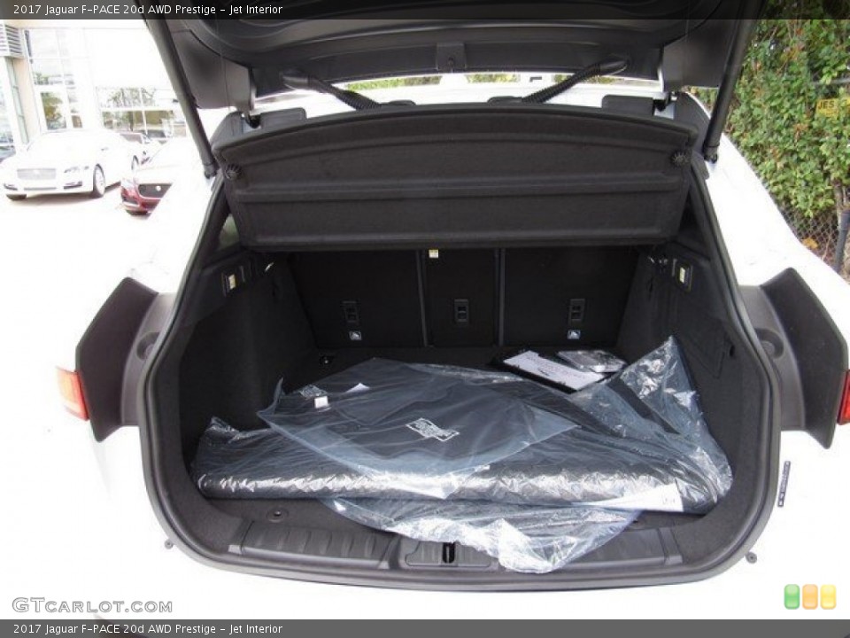 Jet Interior Trunk for the 2017 Jaguar F-PACE 20d AWD Prestige #117094591