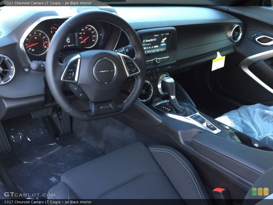 Jet Black Interior Photo for the 2017 Chevrolet Camaro LT Coupe #117104329
