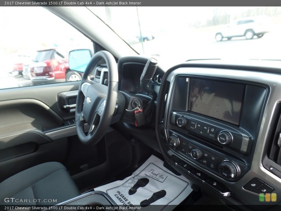 Dark Ash/Jet Black Interior Dashboard for the 2017 Chevrolet Silverado 1500 LT Double Cab 4x4 #117118957